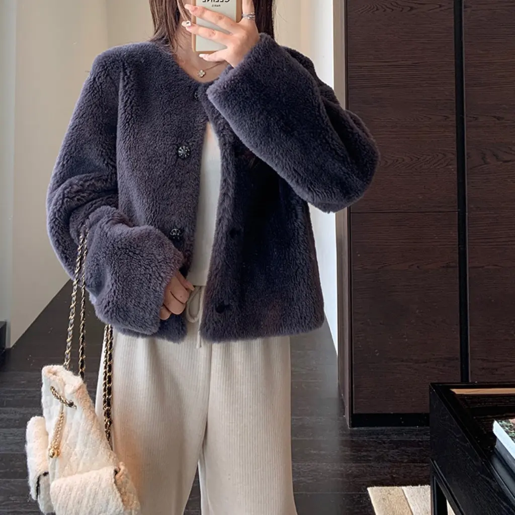 

Women's Plush Warm Thick Coat Fur Milk Whirring Atmosphere Feeling Autumn Winter New F112718 Outerwear