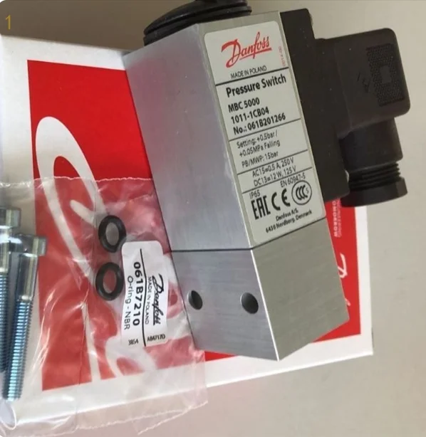 Danfoss New in stock MBC5000-1011-1CB04 061B201266  Pressure sensor