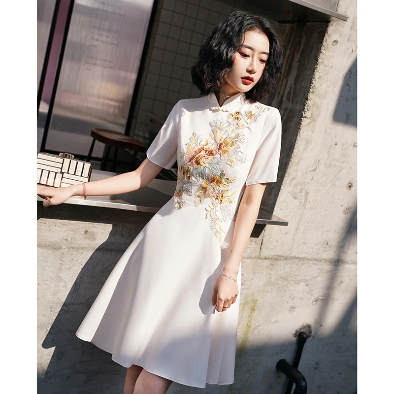 

2022 New White Evening Dress Short Sleeve Floral Embroidered Short Dress