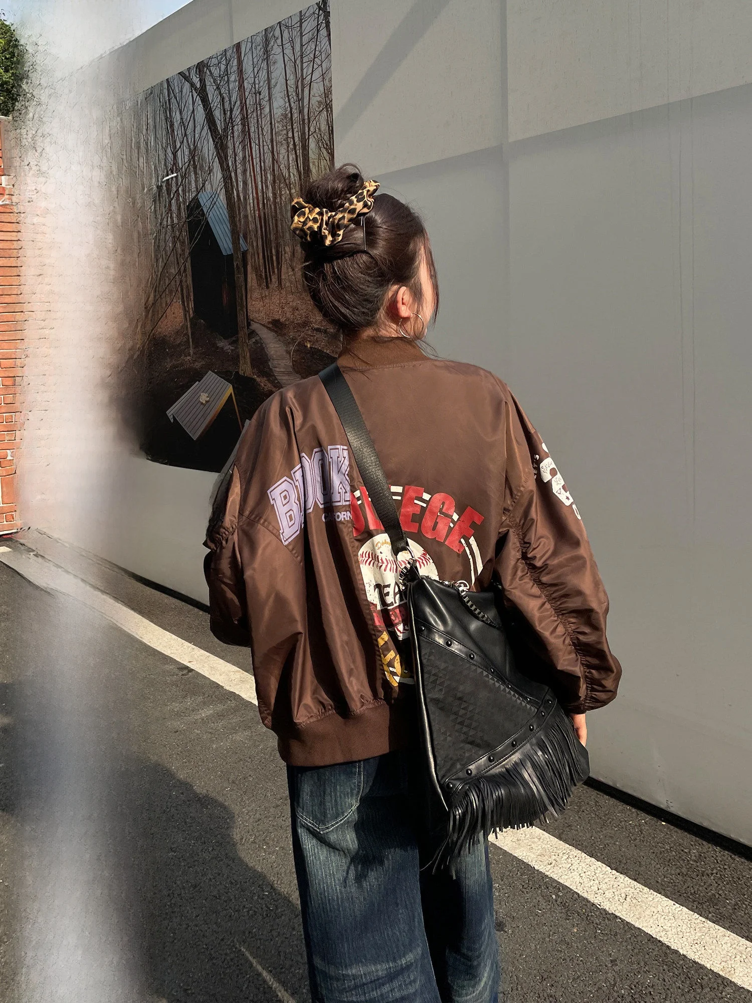 

Новая уникальная красивая куртка-бомбер для ранней осени, большие размеры, женская, в американском стиле, для пар, тонкая бейсбольная куртка