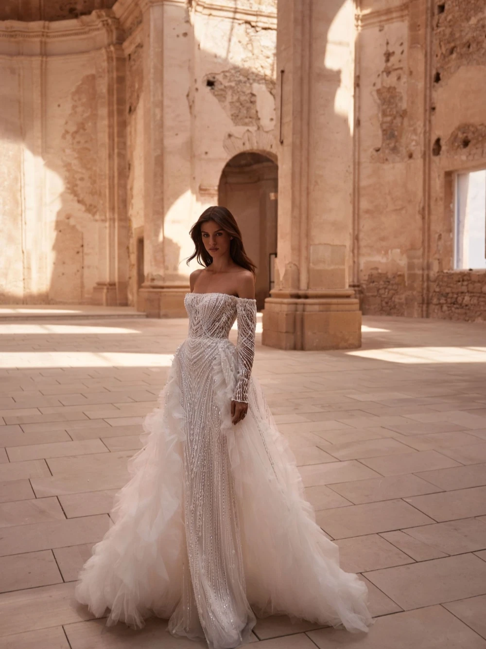 Princesa marfim vestidos de casamento com cauda destacável, lindo vestido de pérolas para a noiva, chique a linha vestido nupcial