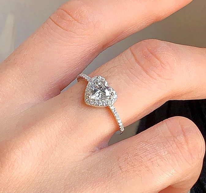 Anel de prata esterlina S925 europeu e americano luz luxo moda em forma de coração anel de prata para presentes de feriado, namoro, festas e uso diário, joias femininas de alta qualidade