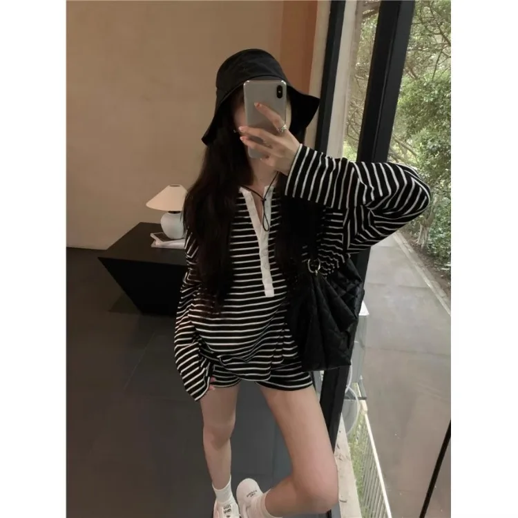 Korobov Striped Loose Long-sleeved T-shirt Top Lazy Casual Suit Women's Clothing High-waisted Straight Shorts Two-piece Set