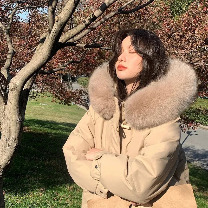 Chaqueta de plumón de pato blanco para mujer, abrigo grueso de longitud media, Cuello de piel suelto, diseño de nicho, moda de invierno, 2023