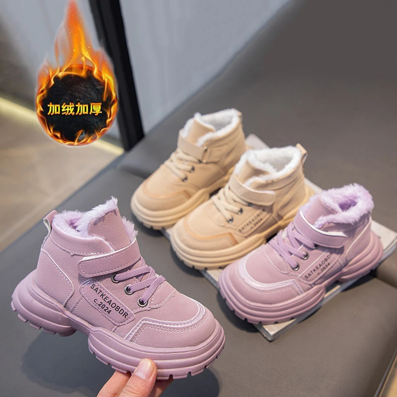 

Зимние сапоги на меху для мальчиков и девочек, новые модные детские плюшевые теплые ботильоны, детская зимняя нескользящая студенческая спортивная обувь на мягкой подошве