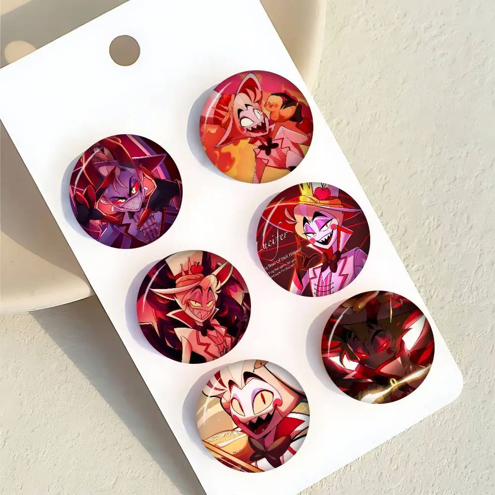 Anime H-Hazbin Hotel Lucifer Angel Kreative Weiche Anstecknadeln aus Weißblech Tier-Icon Brosche Revers-Rucksack-Abzeichen Zubehör Pin