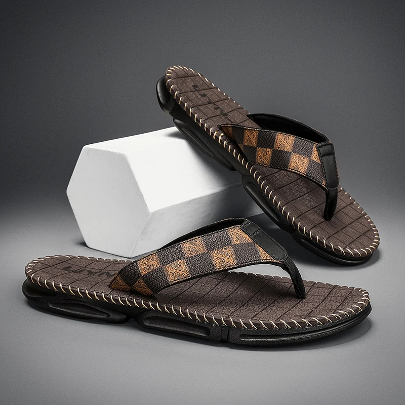 Men's herringbone flip-flops with vintage checkered pattern, thick-soled casual outdoor driving and beach slippers