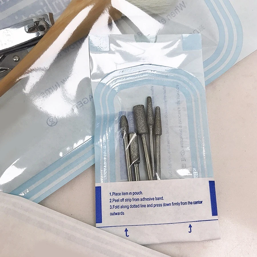 

20Pcs Sterilization Pouches for Nail Art Tools with Color Changing Indicator Self-Sealing Envelopes for Surgical Nipper Scissors