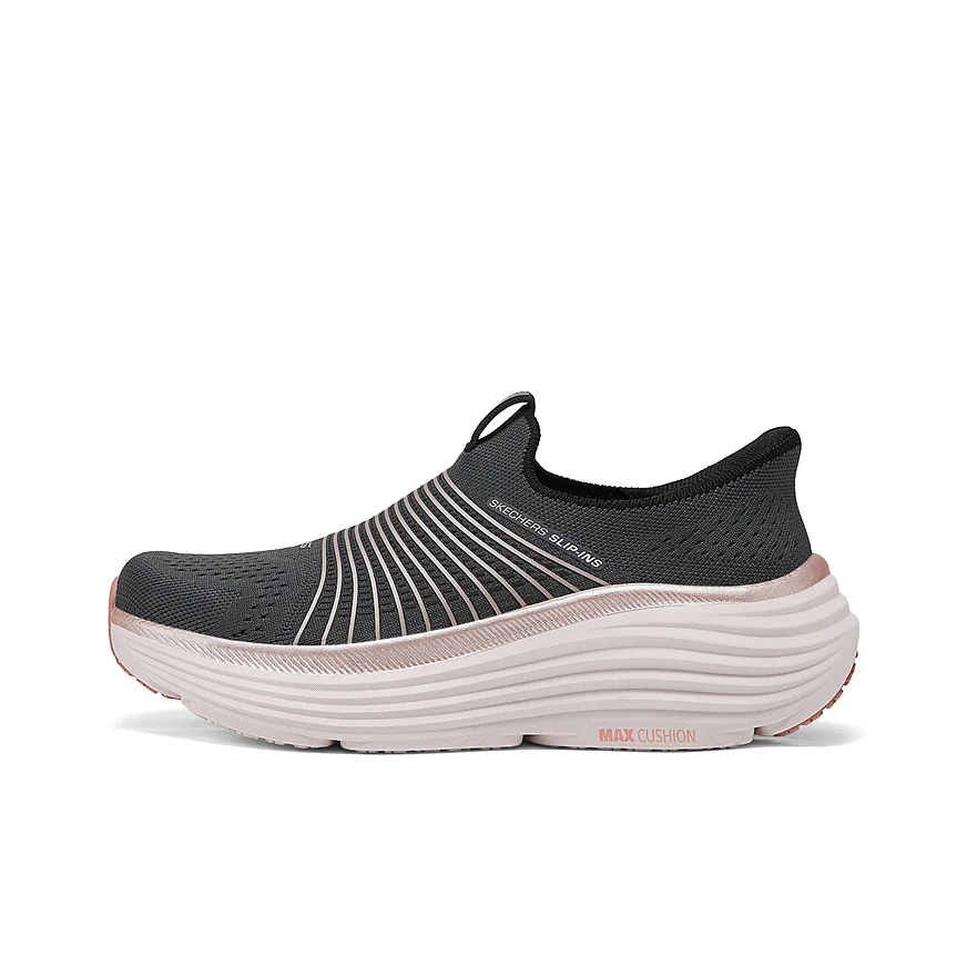 Skechers Women's GO Low top Walking Shoes Women's Black 129475-BKRG