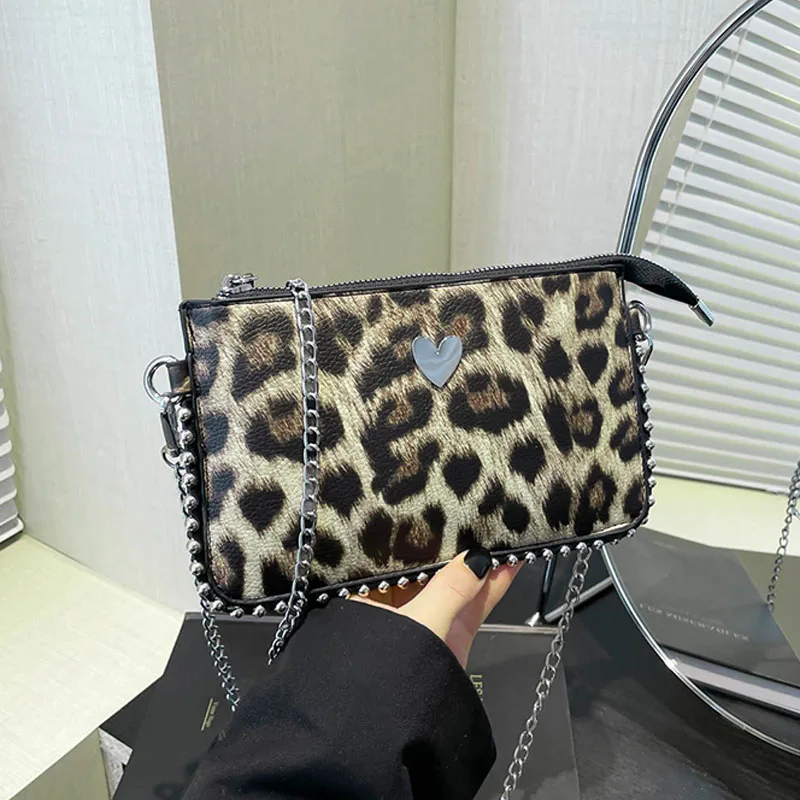 

Leopard Crossbody Bag PU Leather Shoulder Side Bags for Women Punk Chain Mobile Phone Purses Luxury Clutch Bags Fashion Handbags