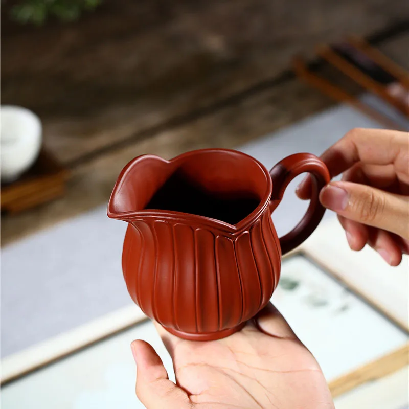 260ml Boutique Yixing Purple Clay Tea Pitcher Handmade Chrysanthemum Petals Justice Cup Chinese Zisha Tea Divider Chahai Teaset