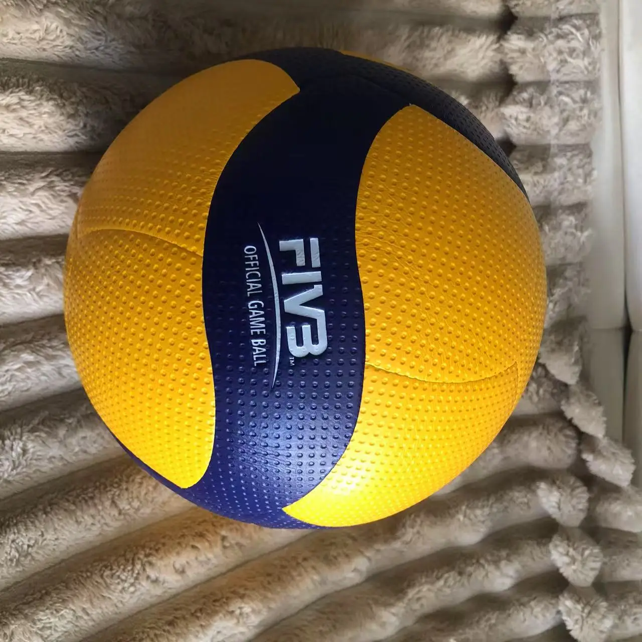 Thumbnail 4 - #61 Volleyballs Comparison Guide