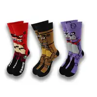 Un par de calcetines de hombre con tecnología avanzada para hacer medias de hombre.