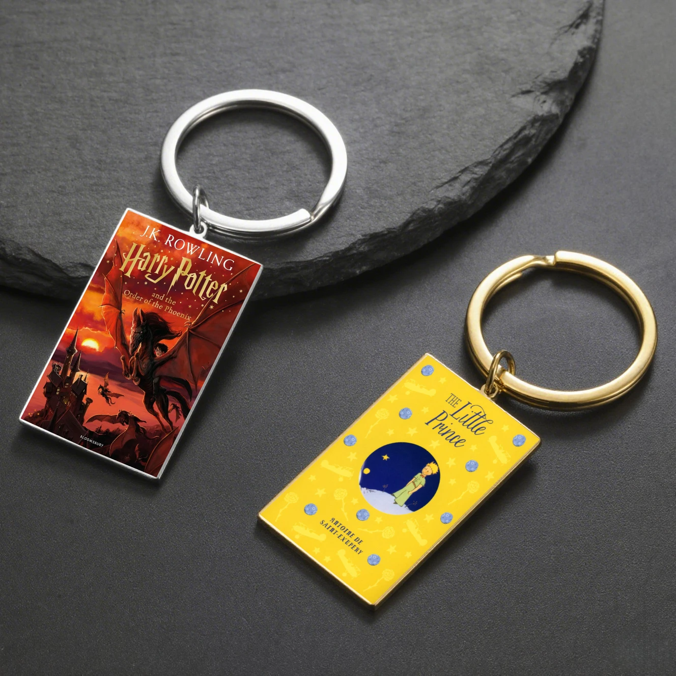 Porte-clés de couverture de livre personnalisé, image personnalisée pour les amateurs de livres, breloque de sac de livre personnalisée, transportez vos souvenirs partout