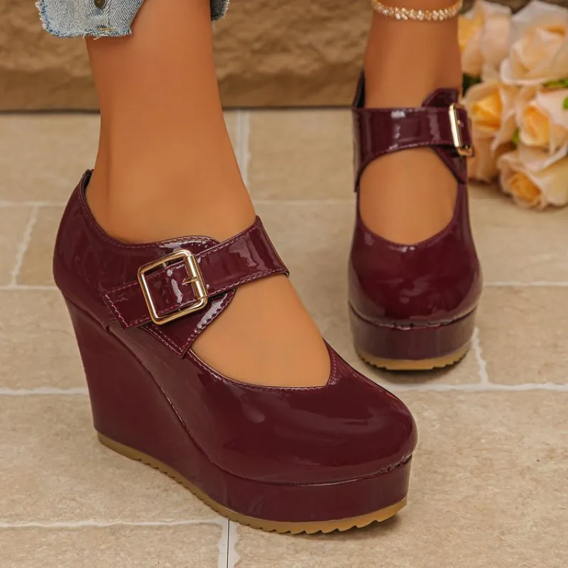 2026 Niche New   Waterproof Platform Slope Follow-up Shoes European and American Sexy Round Toe Buckle Strap Shoes