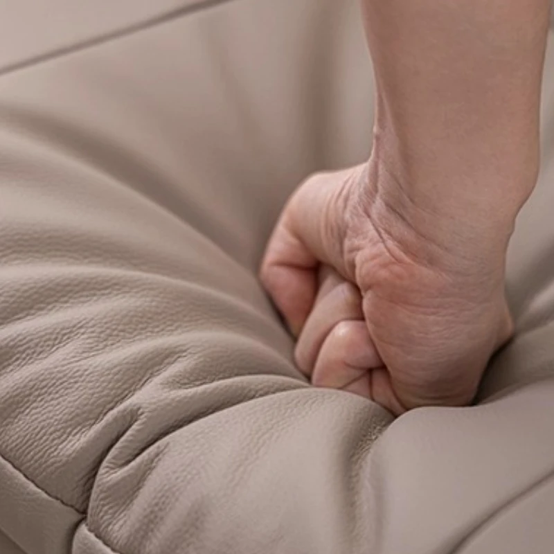 كرسي مساج كهربائي قابل للتعديل بـ 3 سرعات، طبقة علوية من جلد البقر، تهوية للمقعد ودرجة حرارة ثابتة، ضغط ساخن مريح