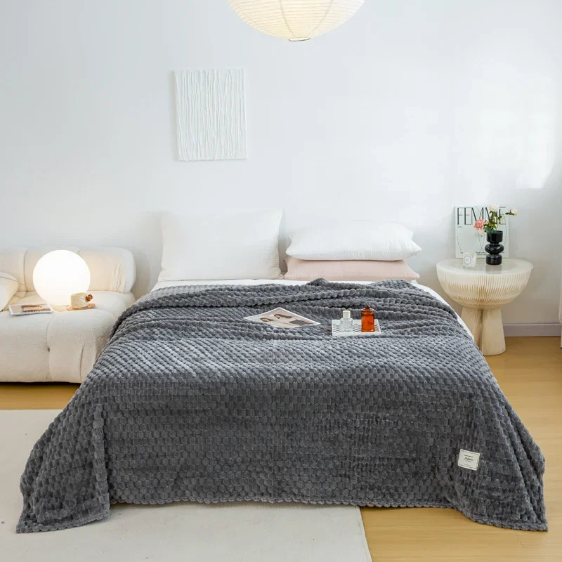 

Plaid Plush Blanket Luxury Warm Fluffy Soft Solid Color Blankets Queen King Size Bedding for Bed, Couch, Chair, Sofa Washable