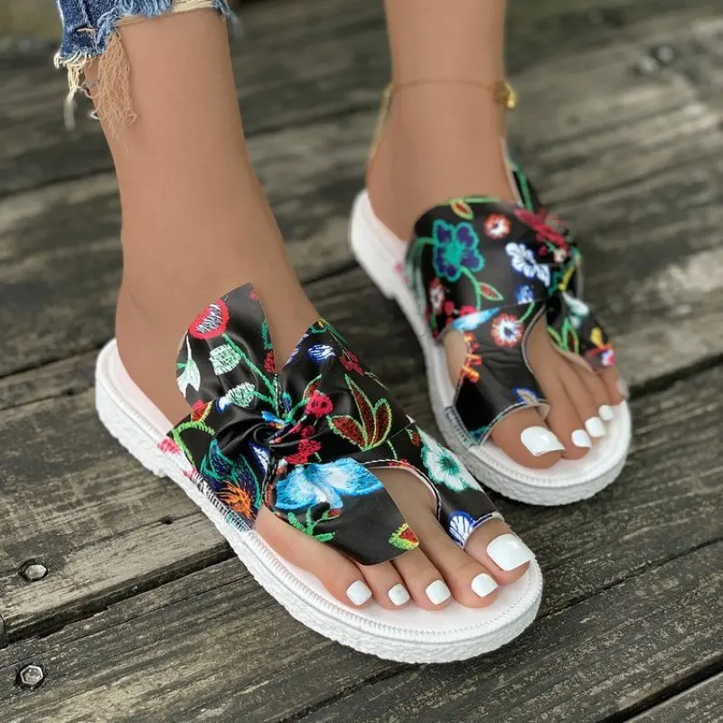 

Ladies Shoes Hot Sale Basic Women's Slippers Summer Casual Sun Flower Slippers Women Outdoor Walking Flat Thong Sandal Female 43