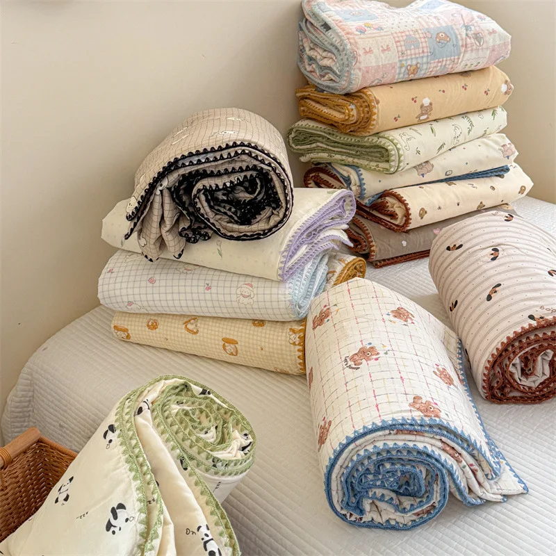 カスタマイズ可能な2025年春夏新作A級綿プリント二重糸シェルエッジキルト芯エアコンキルト