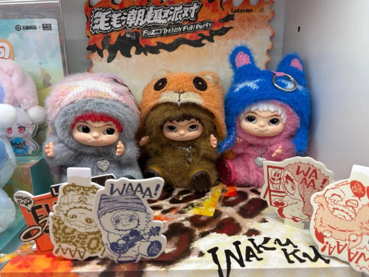 

HOT WAKUKU Trendy Party Series Blind Box Handmade Plush Doll - Mystery Gift for Hair Fashion Lovers Vinyl Face Collectible Toy