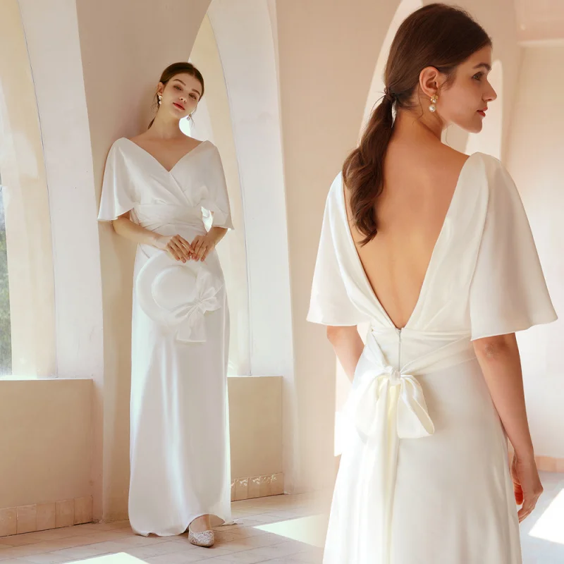 

Light Wedding Dress for Bride, Elegant Bridal Gown with Small Train, Simple Backless DesignvSlimming White