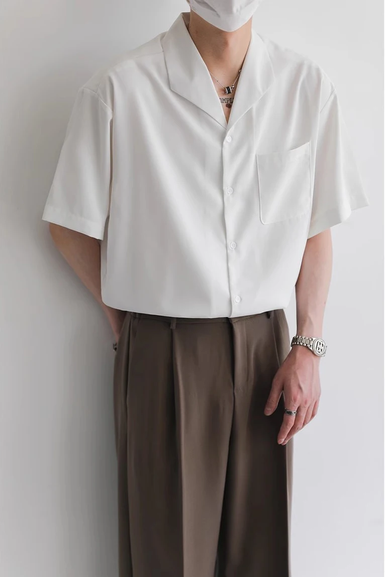 

Cuban Collar Ice Silk Chiffon Loose Short Sleeve Shirt for Men Youth Fashion Summer Workwear Shirt Large Pocket Design
