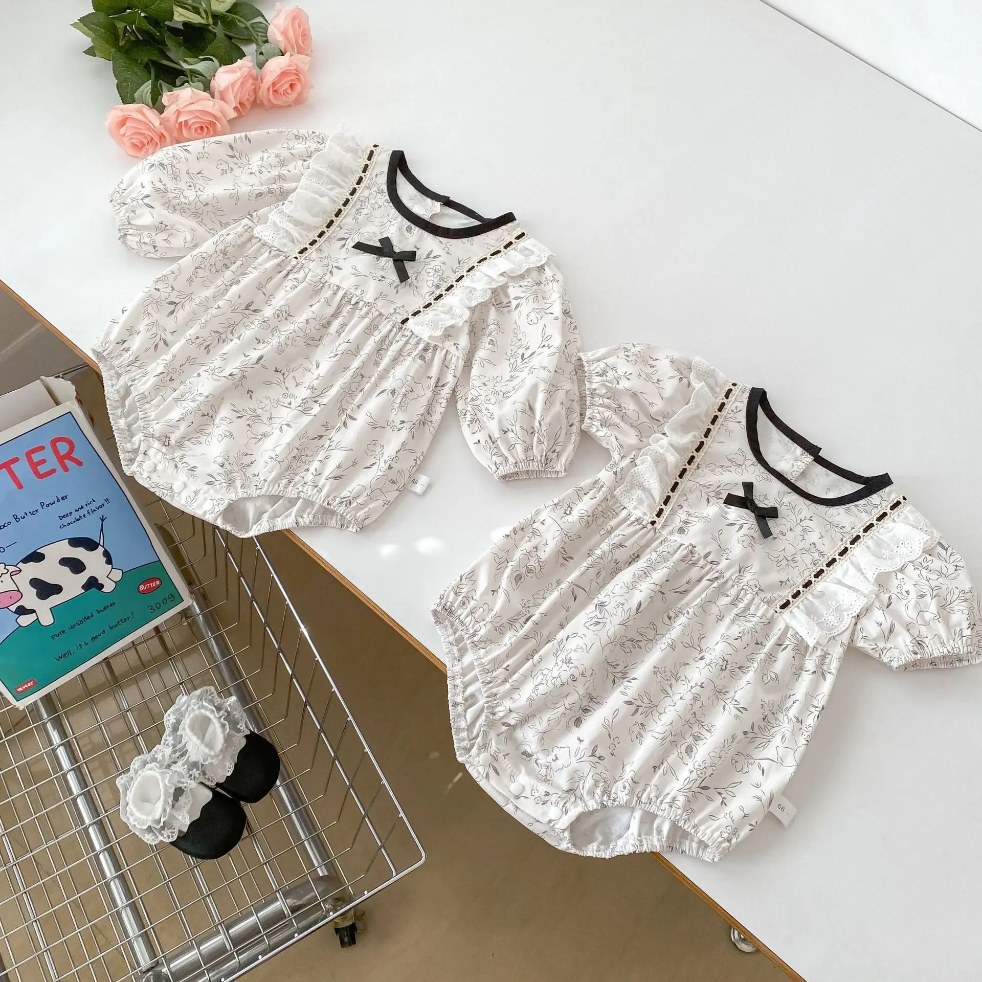 

2025 Spring/Summer Baby Jumpsuit with Western Style Flower Bow Bag Fart Thin Design for Baby Girls, Hoodie and Crawling Clothes
