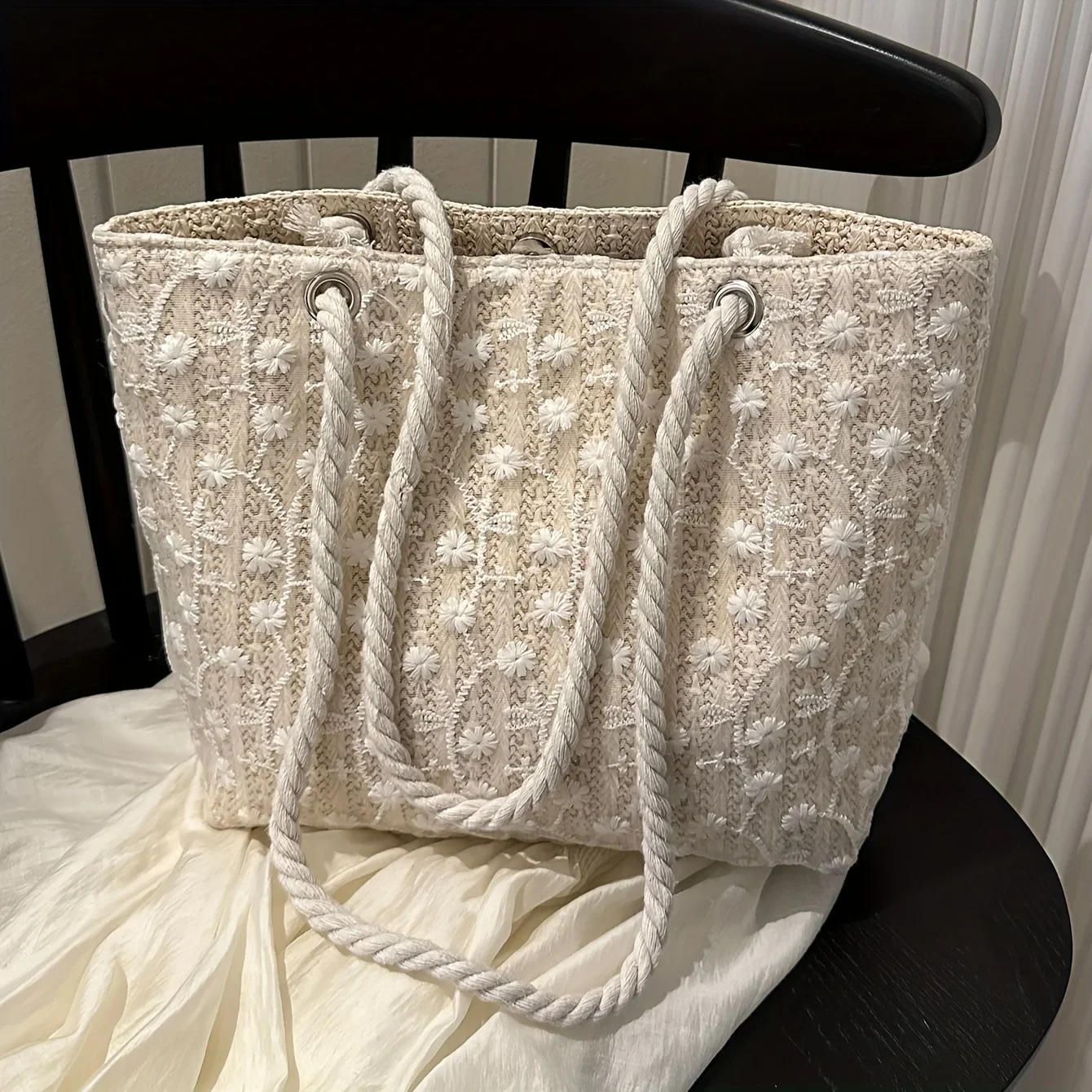 

Large Capacity Cute Kawaii Flower Embroidered Grass Tote Shoulder Bag, Perfect For Business, Work, Office - Ideal Gift For Women