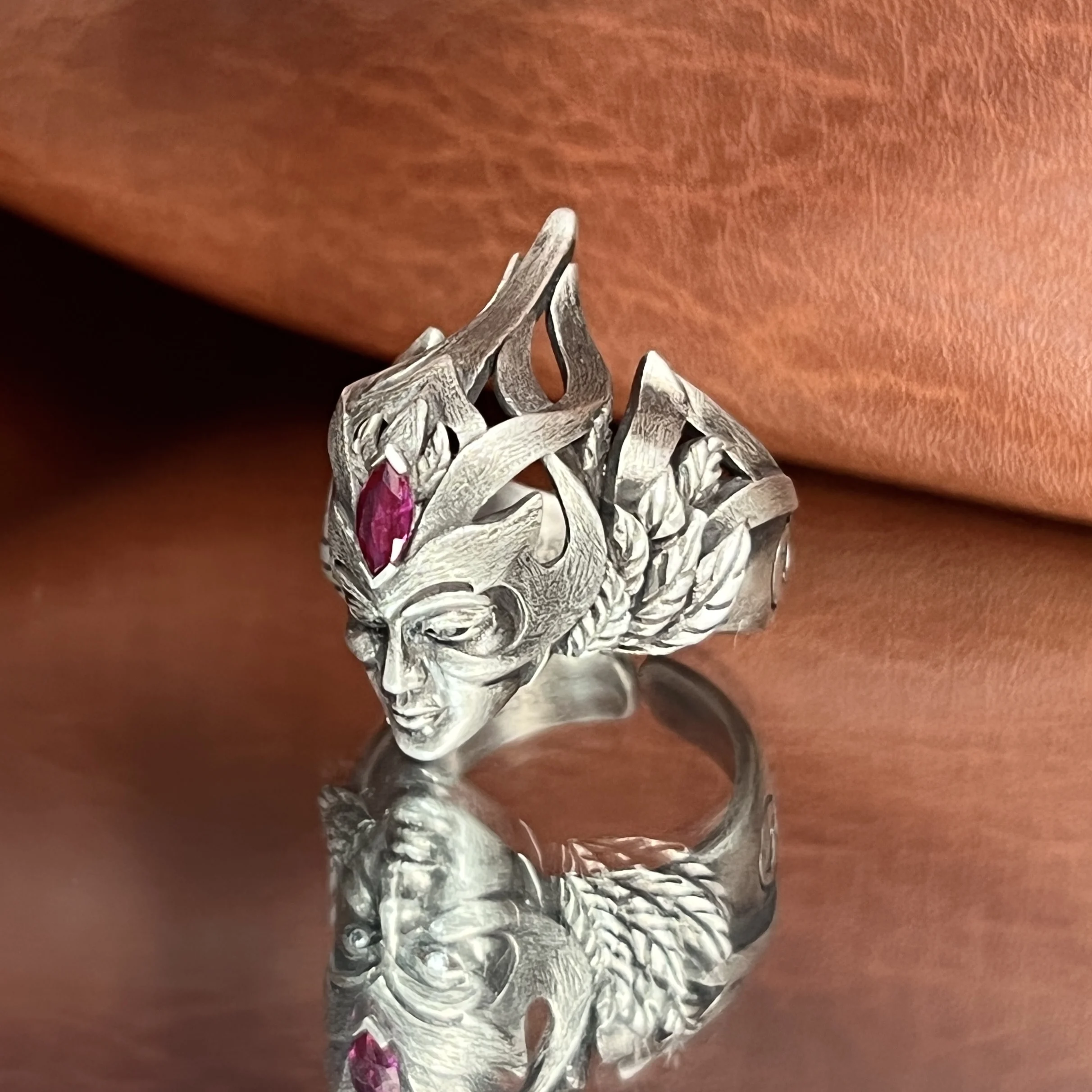 Drahtziehverfahren aus S925-Silber, eingelegter Medusa-Ring im Vintage- und Retro-Stil