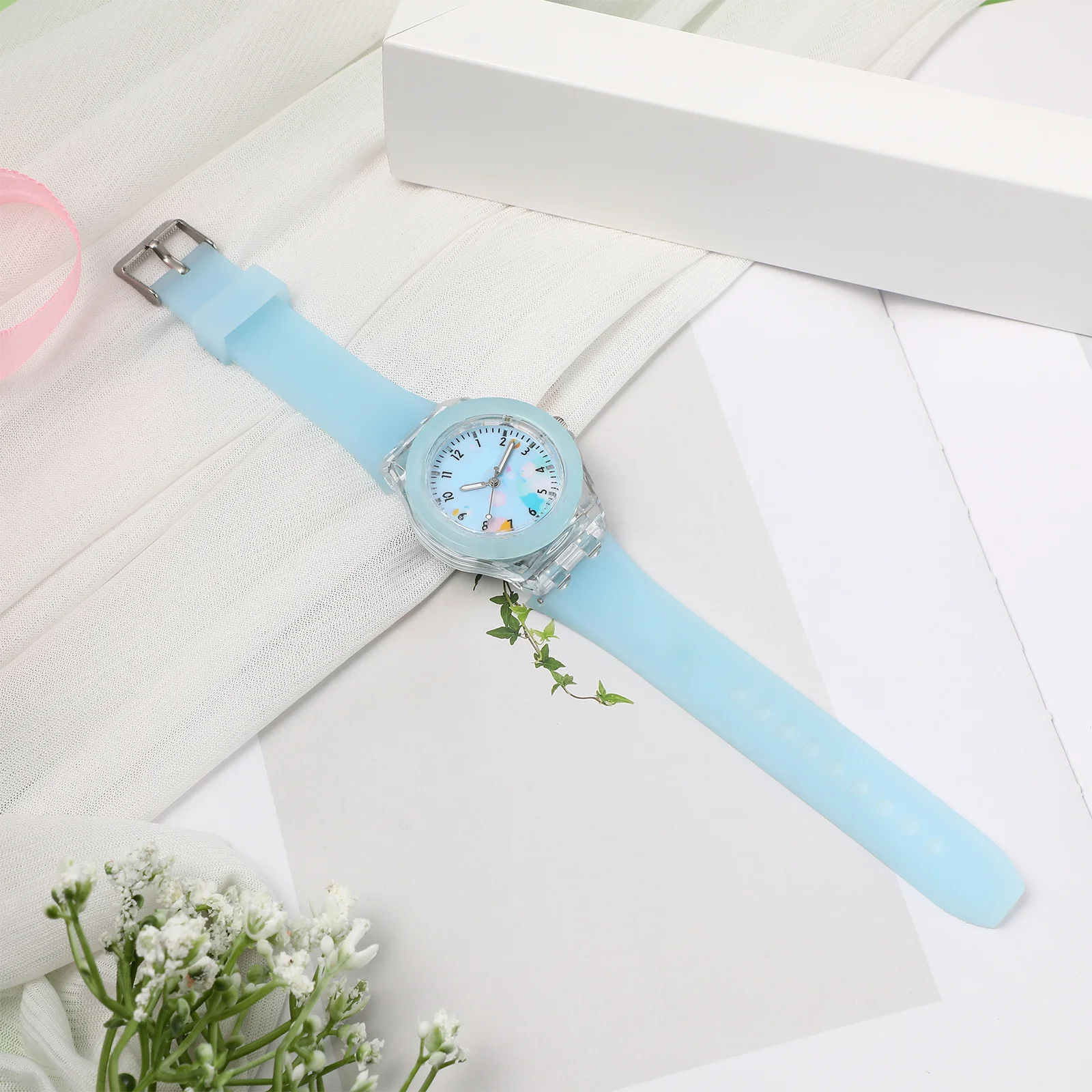 ساعة يد كوارتز تناظرية مضيئة بتصميم كرتوني، لون مشرق، ساعة متينة للنساء #2