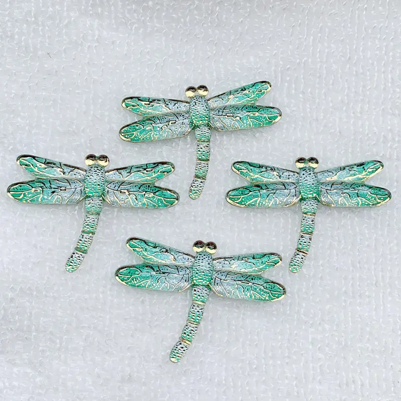 Kolorowa żywica Crystal dragonfly akrylowa broszka z owadem szpilki szalik klamra płaszcz zimowy biżuteria wisiorek 31*45mm 8 sztuk-b63