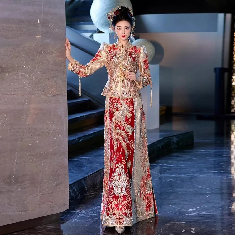 

New Chinese-style toasting dragon and phoenix wedding dress Malay