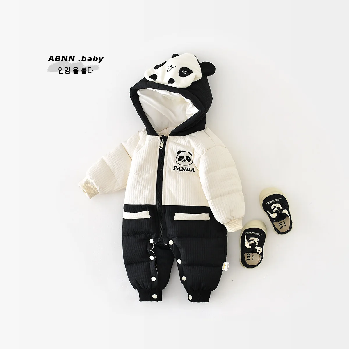 2024 Korean Winter Newborn Boy Onesie Cotton Padded Long Sleeve Panda Hooded Baby Boy Snowsuit Patchwork Warm Infant Boy Romper