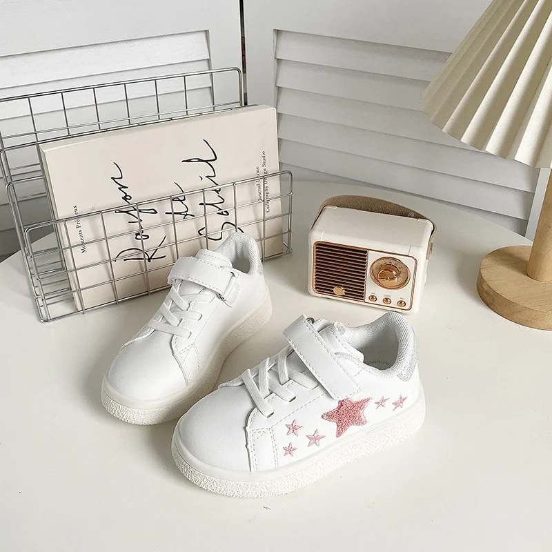 

Spring New Round Toe Five-pointed Star Embroidery Pattern Casual Shoes Hook&Loop Light Non-slip Small White Shoes