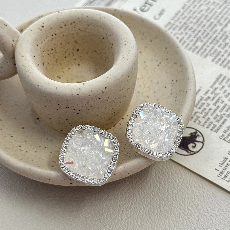 GANPUP Niedliche Quadratische Zirkonia-Kristall-Ohrstecker für Damen, Modischer Schmuck, Geschenk für Party und Urlaub – Detail 1
