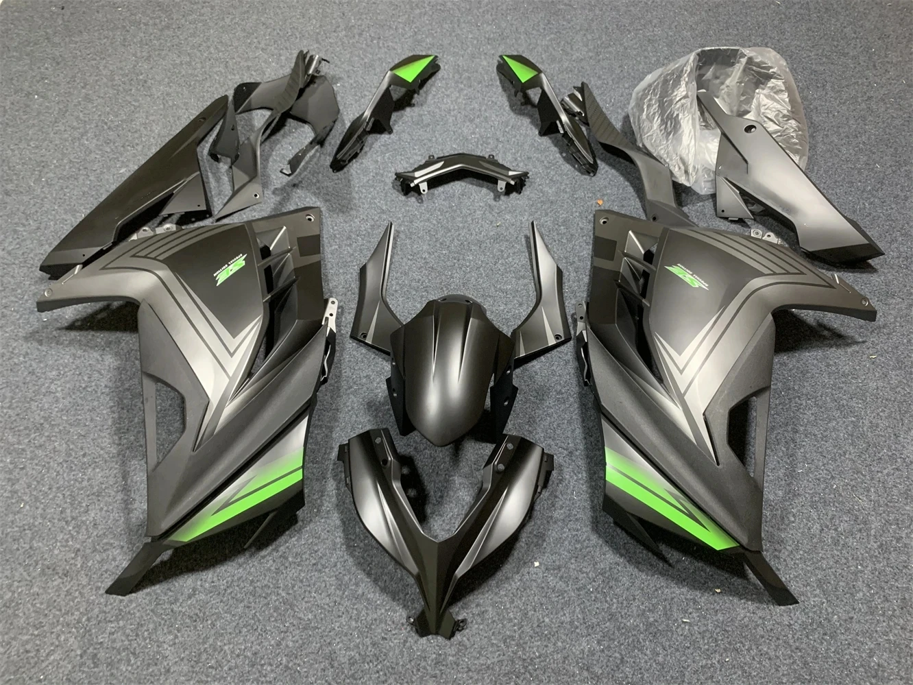 

Комплект обтекателей для мотоцикла Ninja300 Ninja 300 EX300 2013-2017, все аксессуары, полный корпус 2014 2015 2016