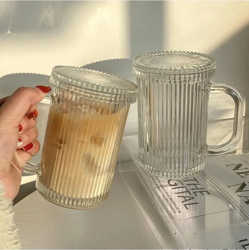 

Стеклянная кружка в скандинавском стиле с полосками, 330/380 мл, прозрачная, для латте, мокко, кофе, домашняя бутылка для воды с крышкой, кружка для напитков