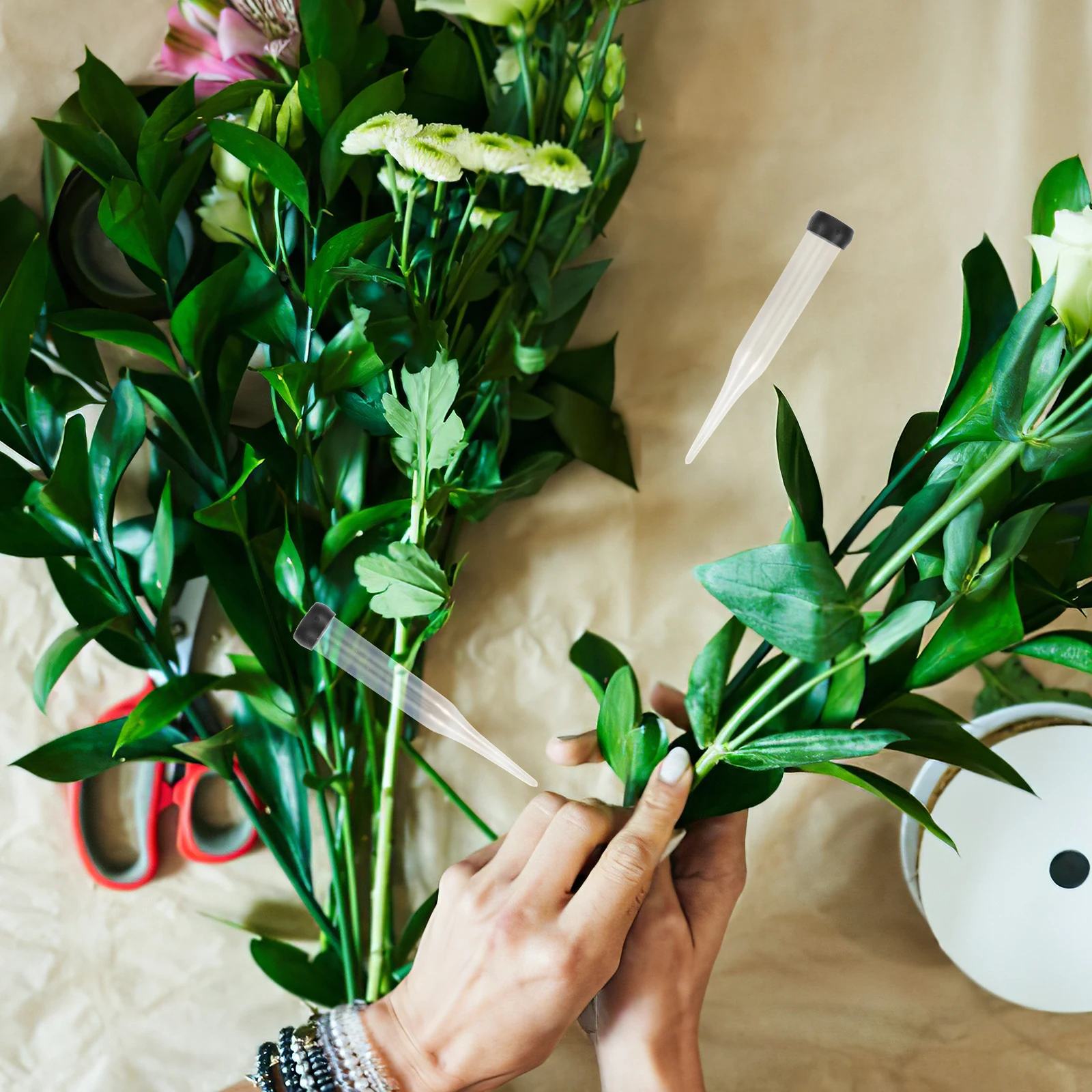 

50Pcs Plastic Flower Nutrition Tubes Clear Durable Flower Stem Water Tubes for Fresh Roses Carnations Floral Arrangement