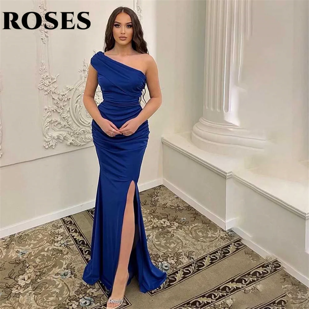 

ROSES Simple Blue Prom Dress One Shoulder Mermaid Satin Evening Dress Pleats Bodice Party Dress with High Side Split فساتين سهرة