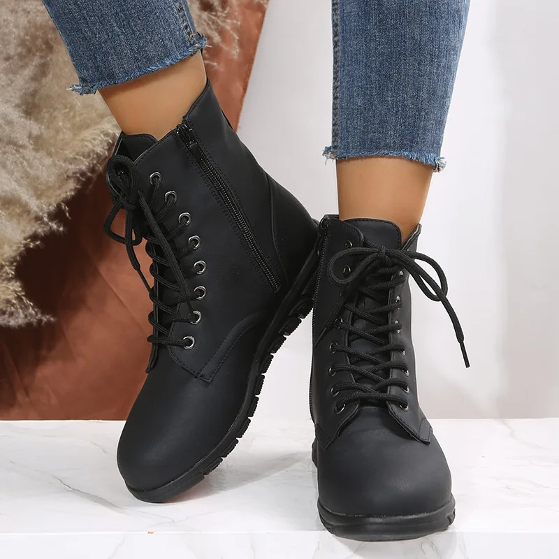 

European and American solid-color flat-bottomed 2025 autumn new large-sized round-toed side zipper ankle boots