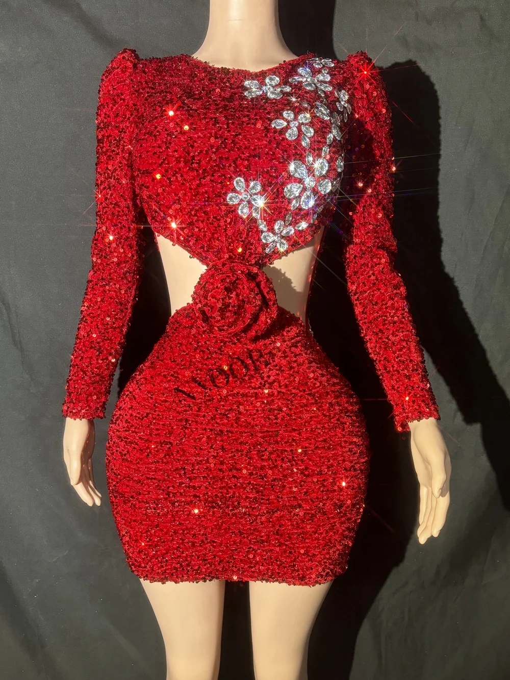 Vestido corto rojo brillante con lentejuelas y diamantes de imitación para mujer, ropa Sexy con cintura hueca para fiesta de noche, celebración de cumpleaños, Festival