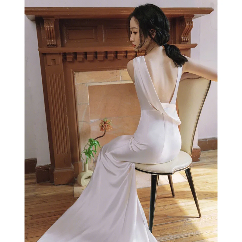 

Dreamy Fairy Forest Style Light Gauze Dress Satin Simple White Sleeveless Backless Mermaid Wedding Dress