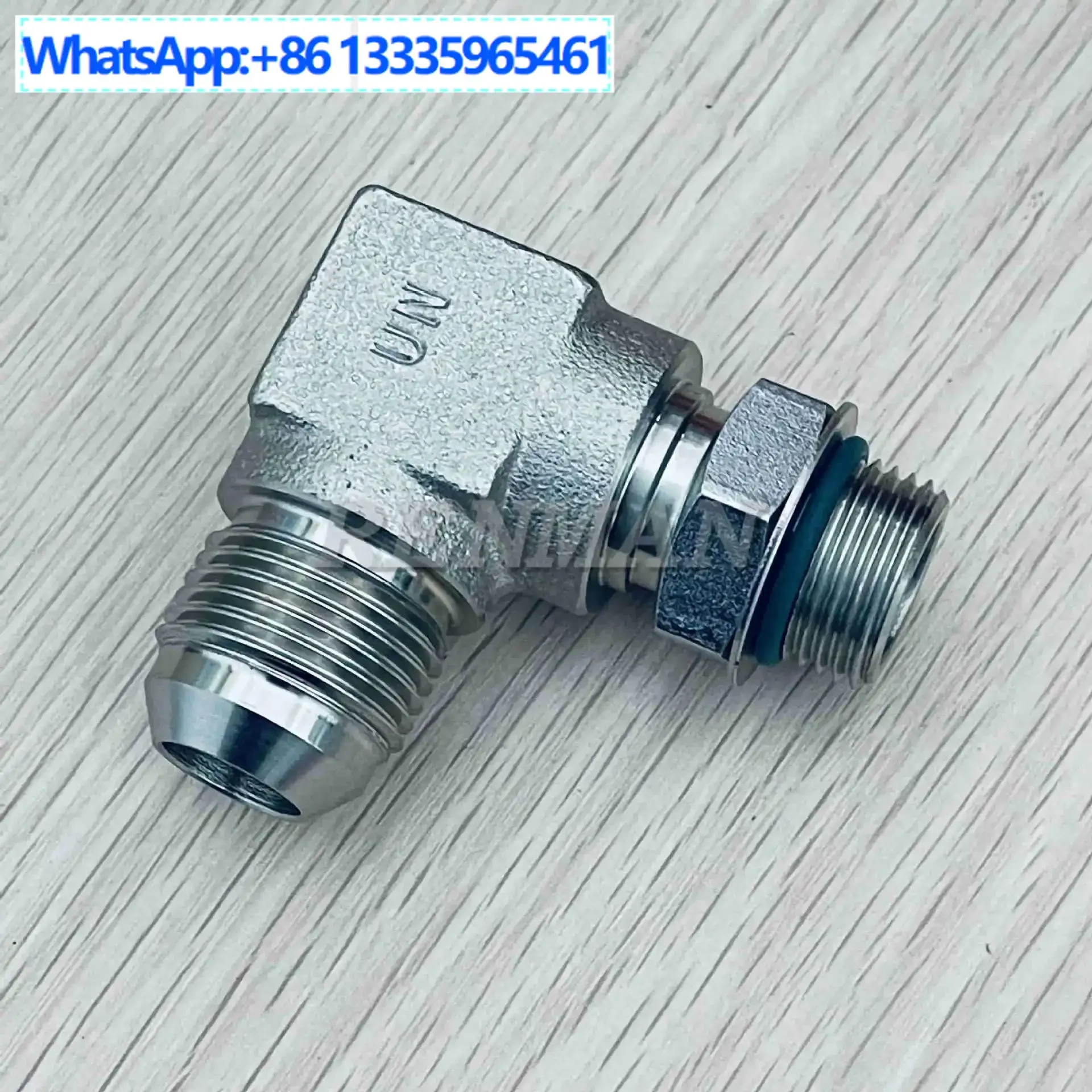 pieces-de-moteur-cummins-5312158-coude-adaptateur-connecteur-positif-3864170-connecteur-coude-a-filetage-externe