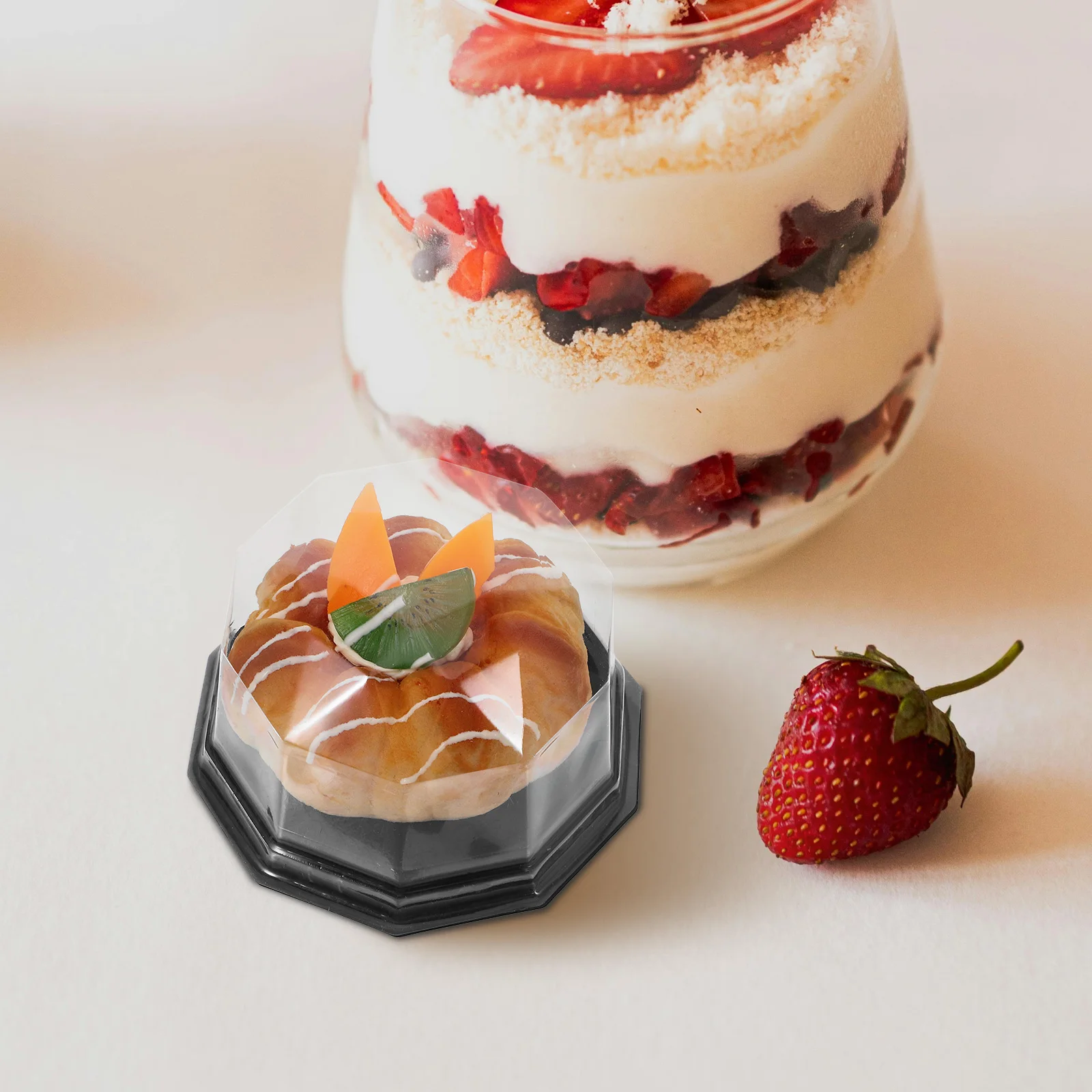 

100 Pcs Cake Boxes Food Grade PVC Disposable Diamond Shape Dessert Containers Party Favor Wedding Birthday
