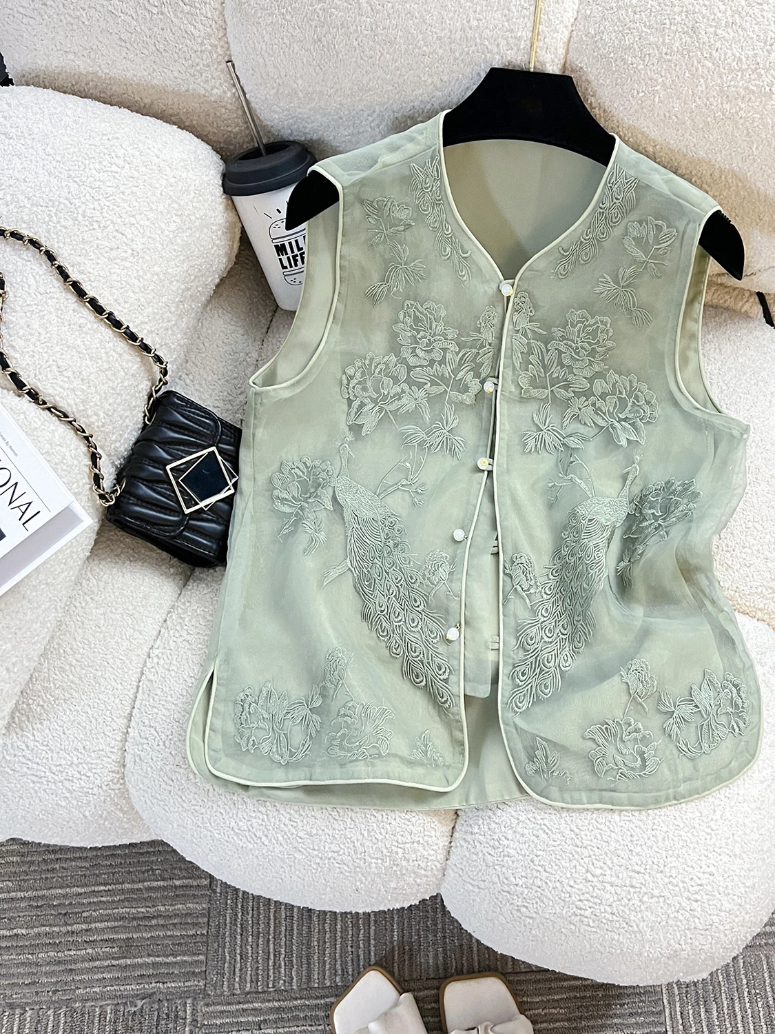 

Женский жилет в китайском стиле в стиле ретро, легкий многослойный топ с вышивкой и пуговицами, круглый оленький жилет с цветочным узором для поездок на работу