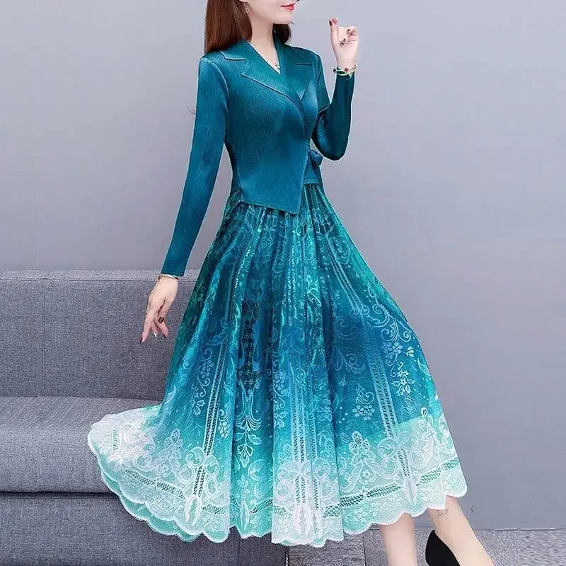 

2024 Spring Autumn Fashion Elegant Polo Neck Long Sleeve Fake Two Pieces Solid Color Casual Versatile Western Women Dresses F285