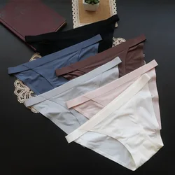 Slip da donna a vita bassa da donna intimo senza cuciture di un pezzo semplice sottile e Sexy all'ingrosso pantaloni da ragazza in puro cotone