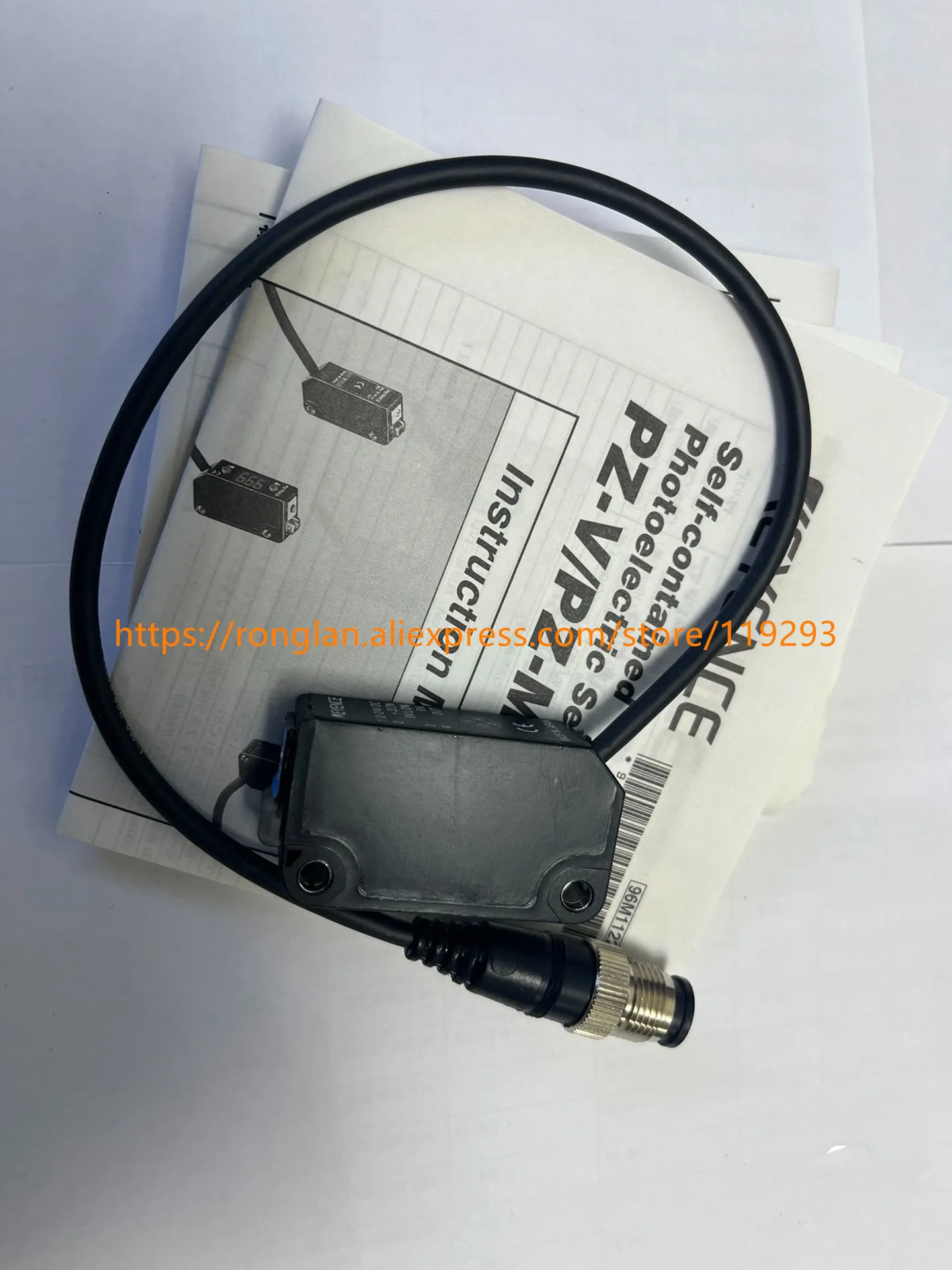 [SA] New original authentic special sales KEYENCE sensor switch PZ-M73P spot