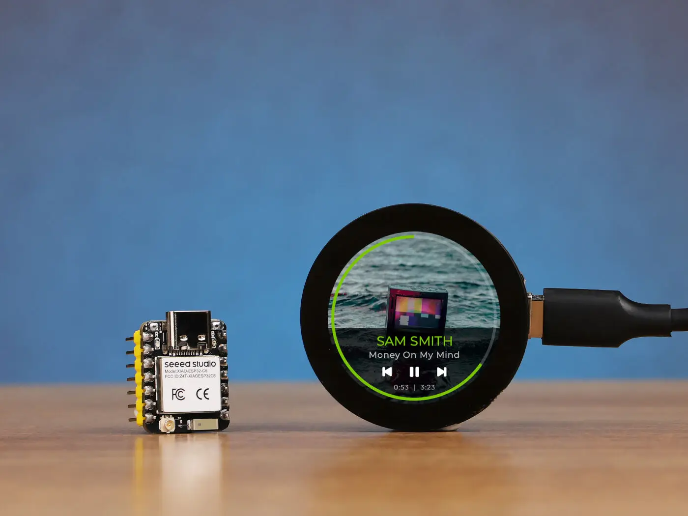 Round Display Touch Screen Expansion Board for Seeed Studio XIAO Development Board for interactive displays smart home,wearables