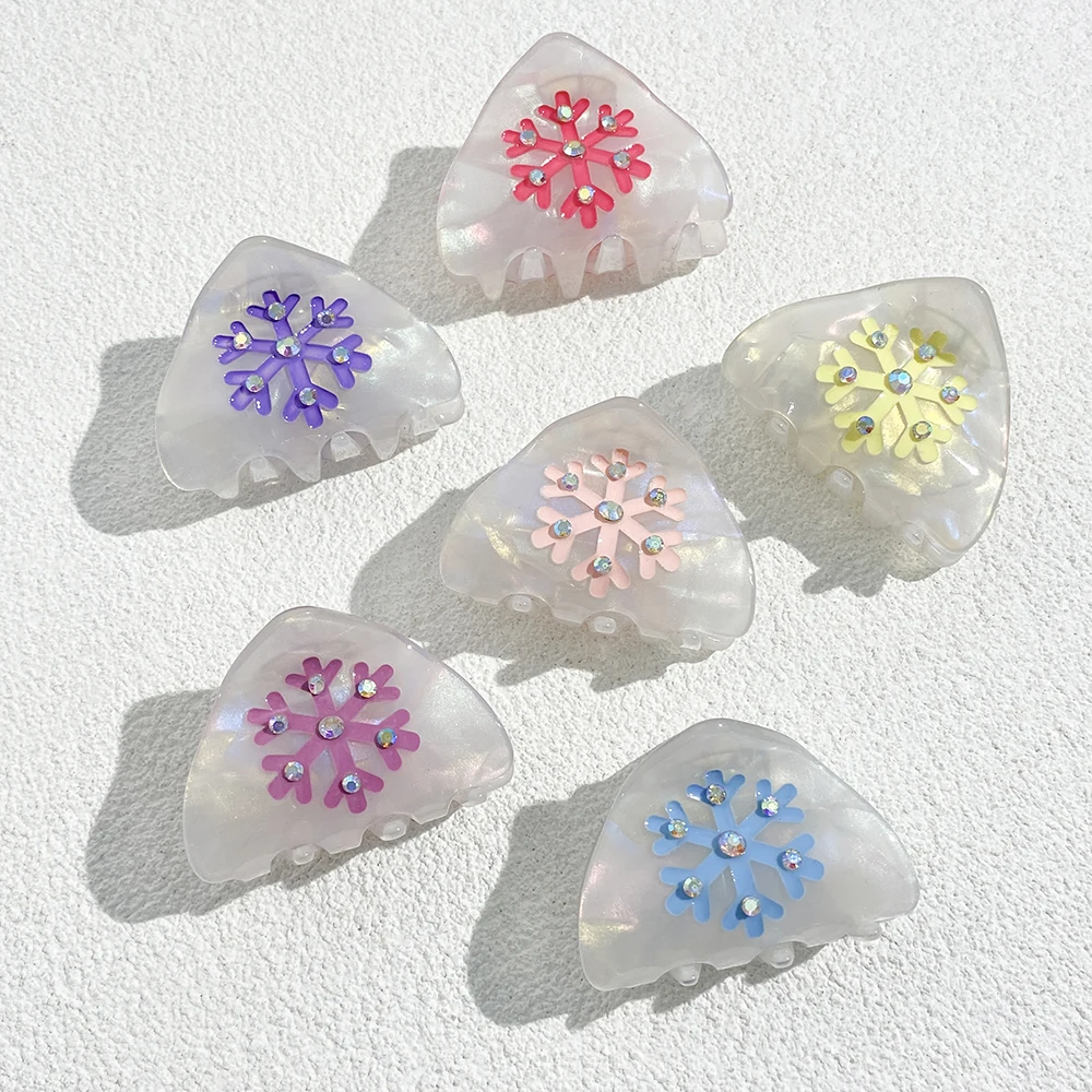 

Cute Solid Color Snowflake RhinestoneTriangle Shape Small Hair Claw Clip For Women Trendy Geometric Headwear Hair Accessories